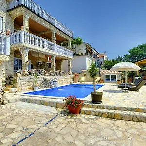 Sandor - Adults Only Apartment